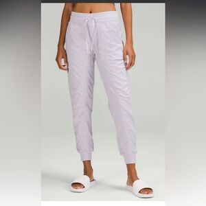 Lululemon Dance Studio Lined Mid-Rise Jogger
Faint Lavender Size 8